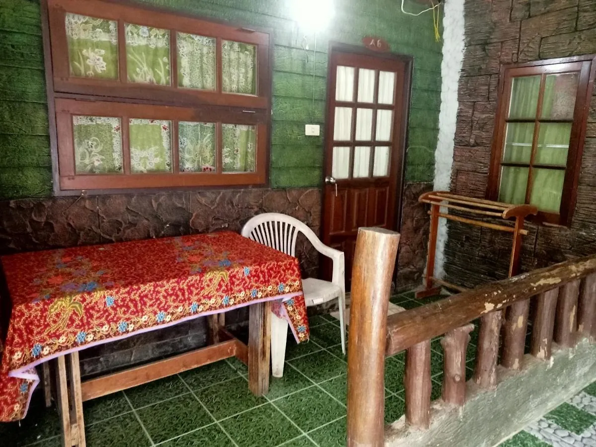 P P Garden Home Bungalow Phi Phi Don 2*,  Tailândia