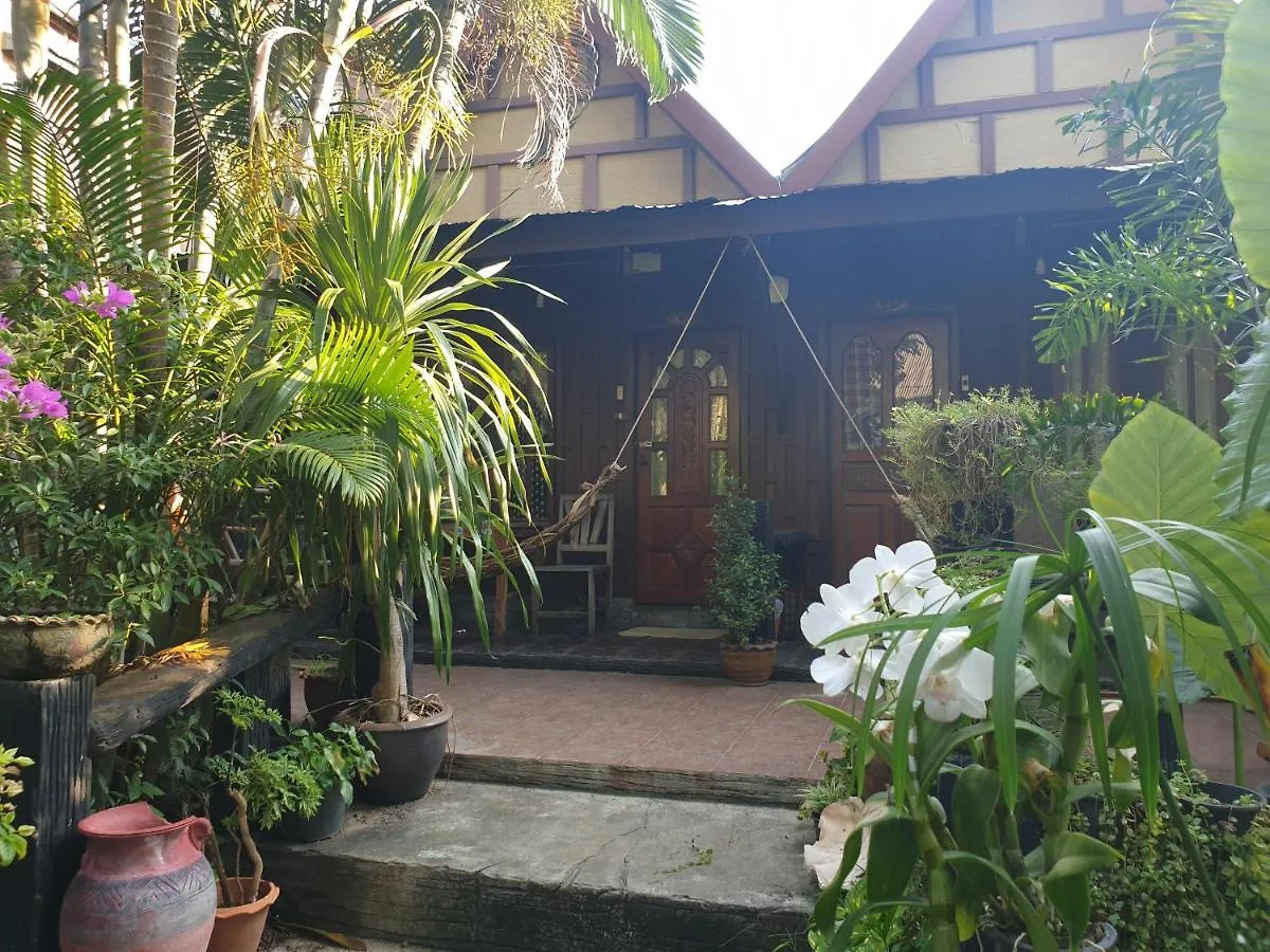 P P Garden Home Bungalow Islas Phi Phi 2*,  Tailandia