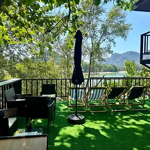 Hostel Sweed Dee Seaview